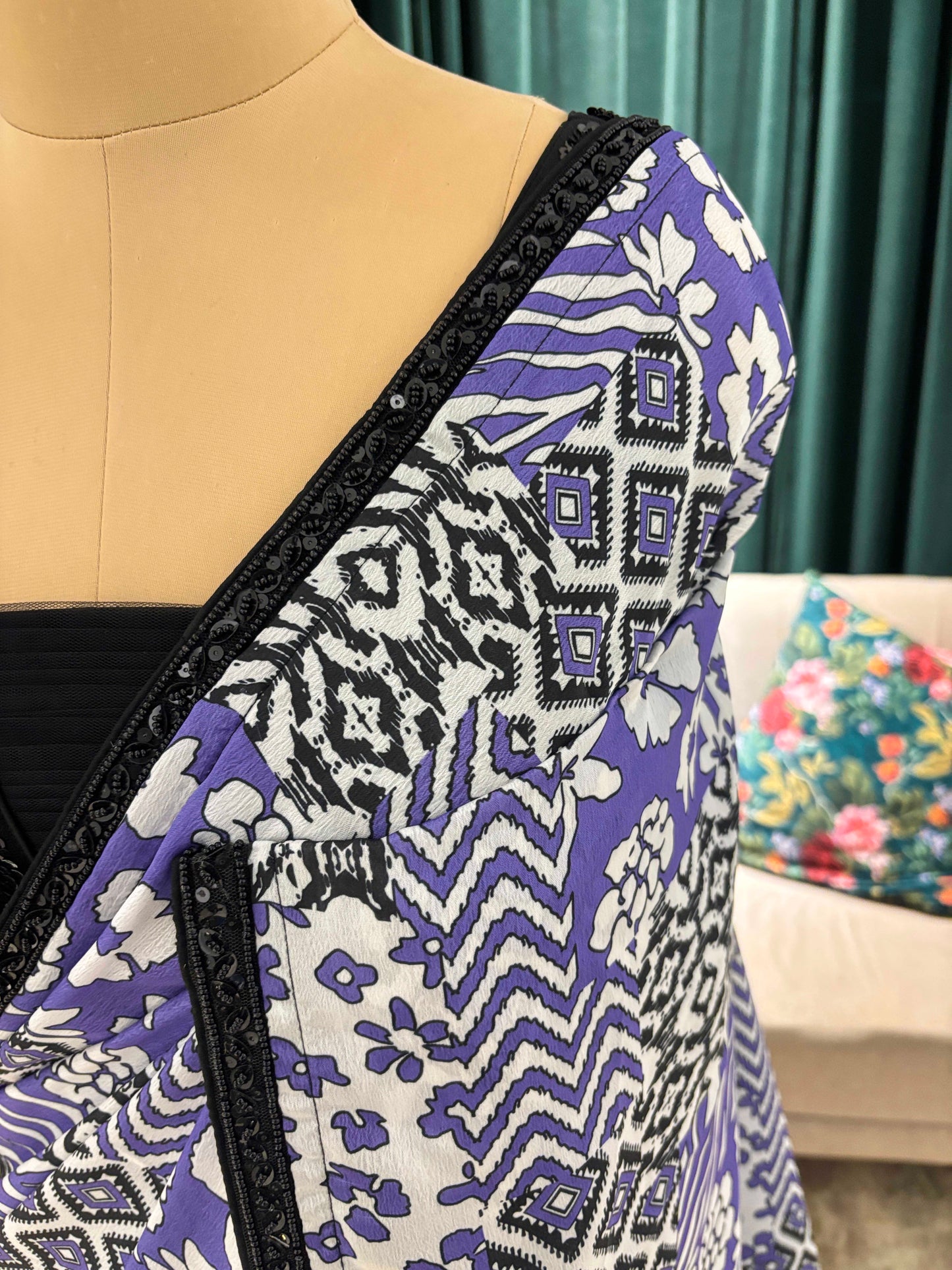 Lavender Ikat Print Saree With Black Border And Blouse Piece