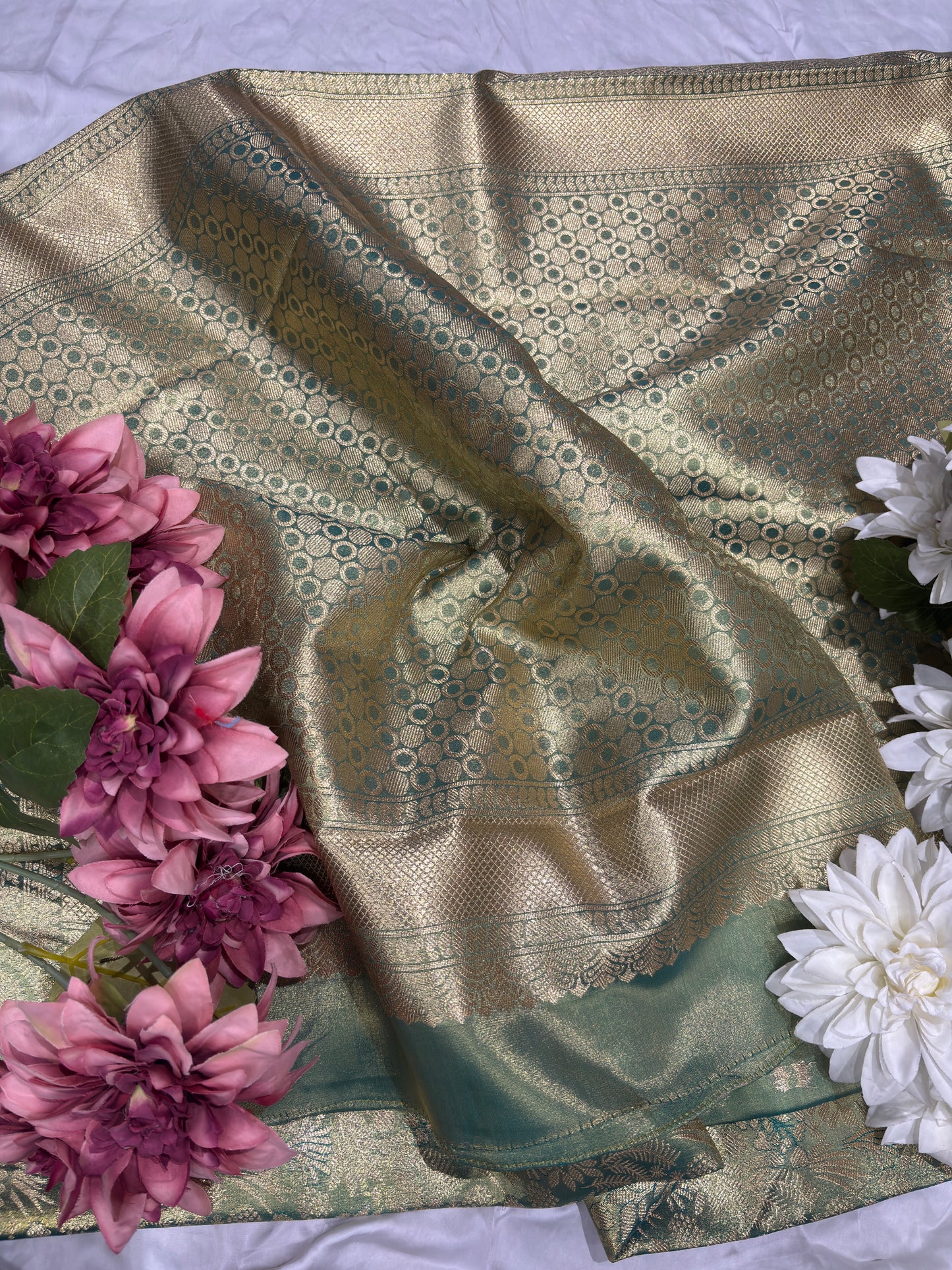Green Kanchipuram Silk Saree with Floral Zari Weaving
