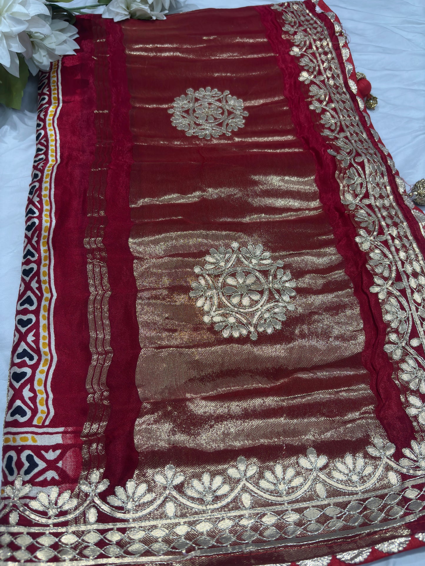 Elegant Red Silk Saree with Golden Zari Floral Design