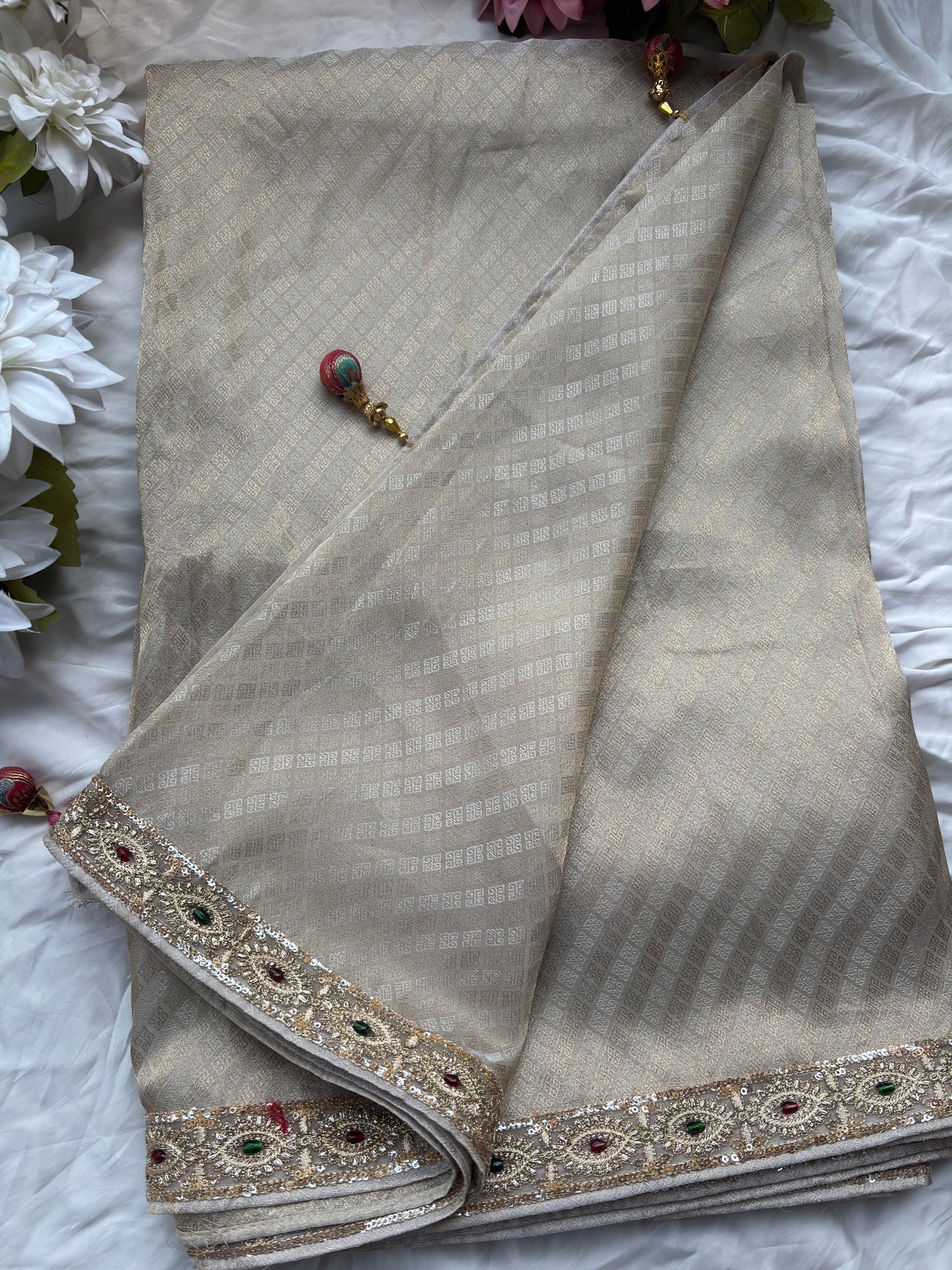 Elegant Grand Designer Saree with Zari Embroidered Border