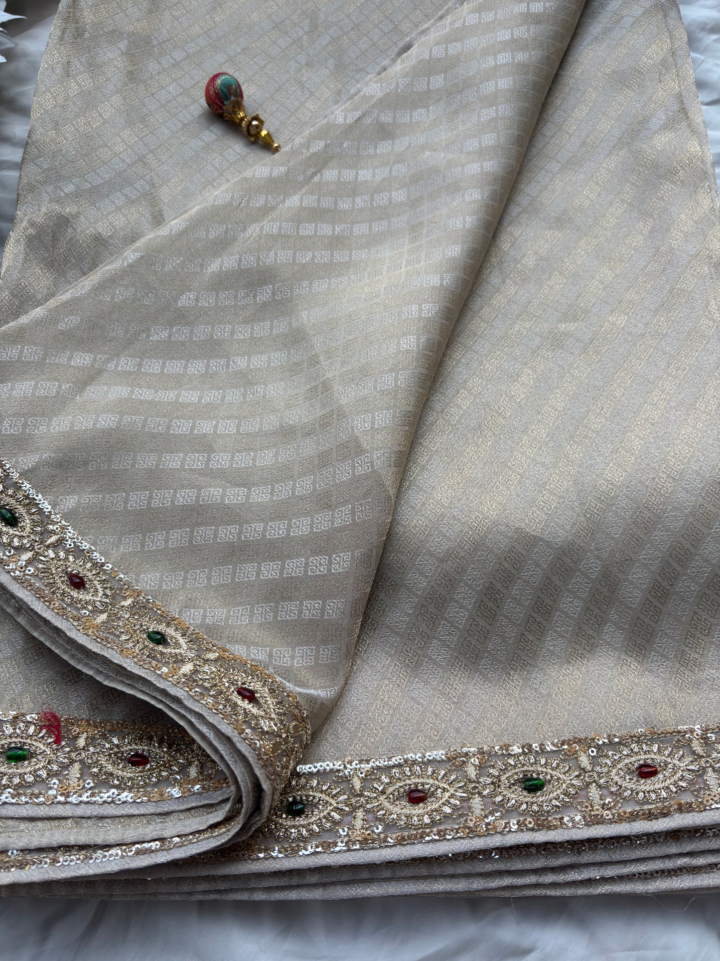 Elegant Grand Designer Saree with Zari Embroidered Border