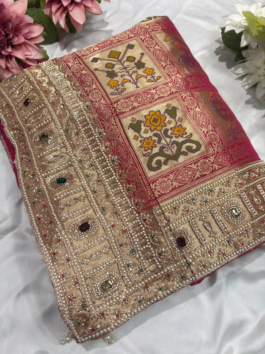 Opulent Rani Saree with Geometric Gold Motifs