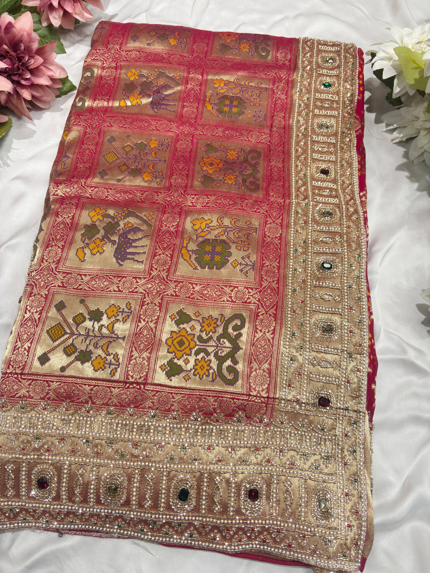 Opulent Rani Saree with Geometric Gold Motifs