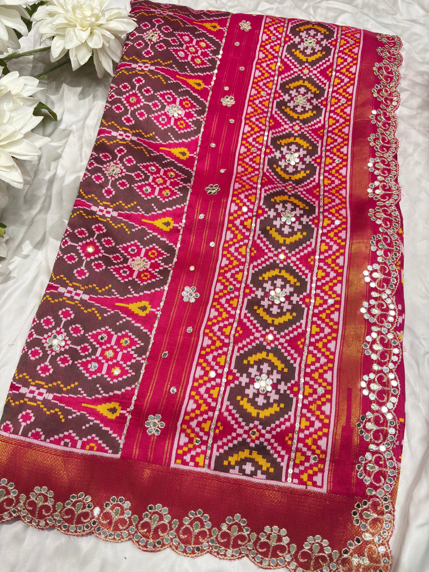 Patola Rani Colour  Saree with Geometric Floral Patterns