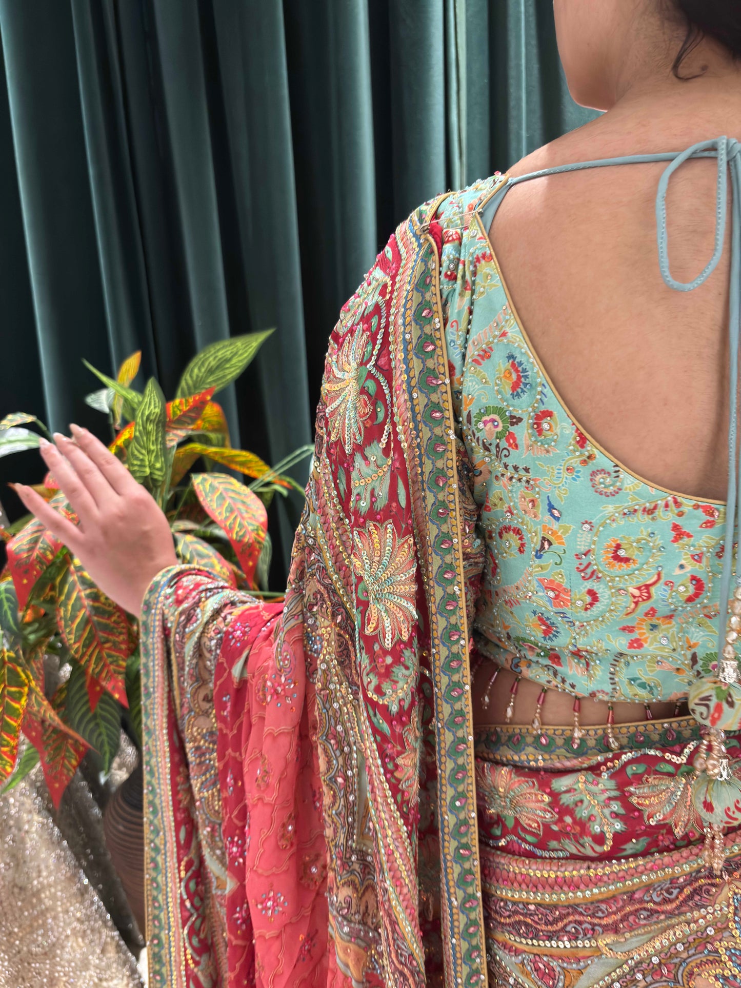 Designer Silk Saree with Intricate Zari & Floral Motif Border