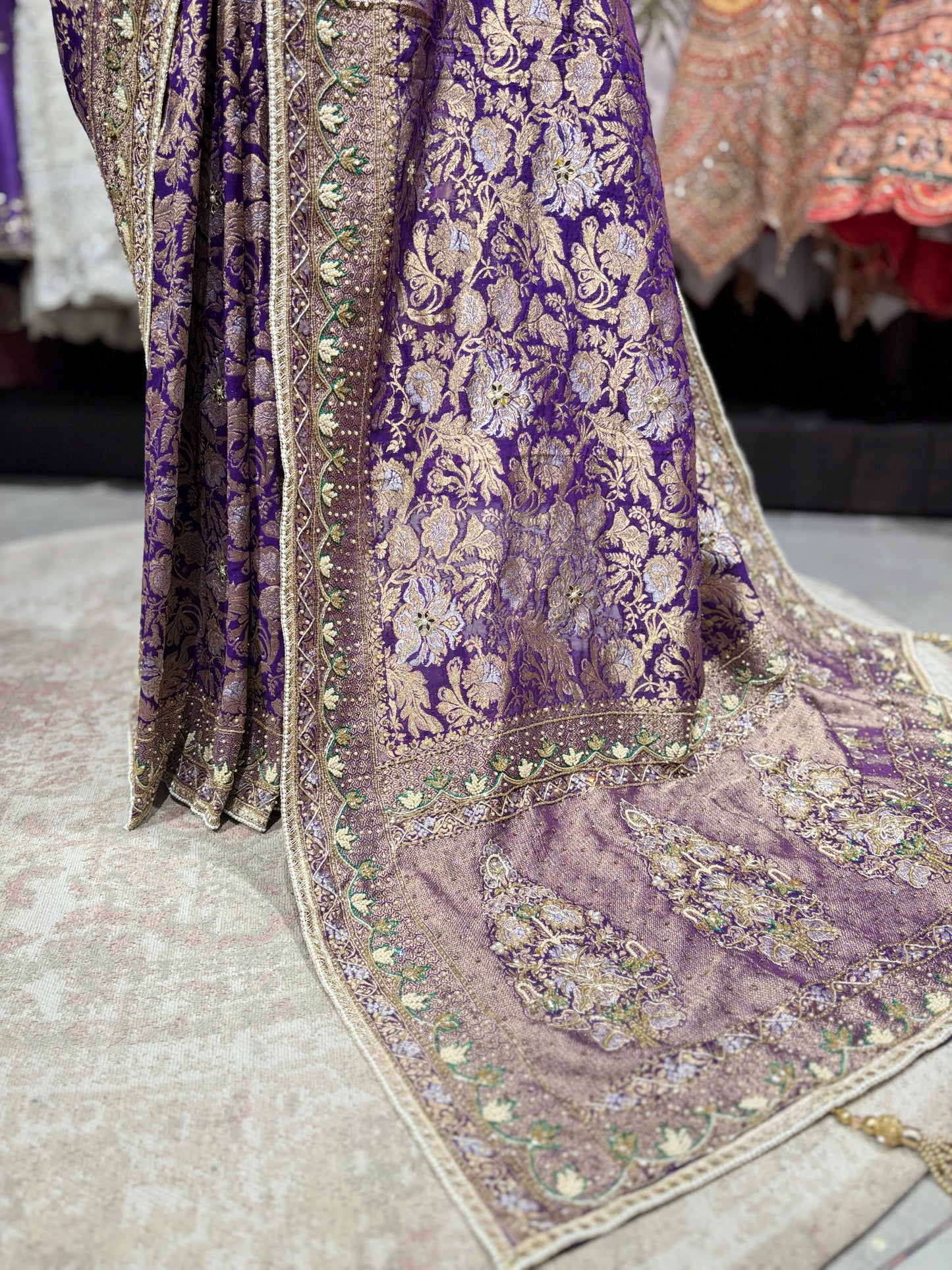 Grand Designer Embroidered Saree with Floral & Ornate Detailing