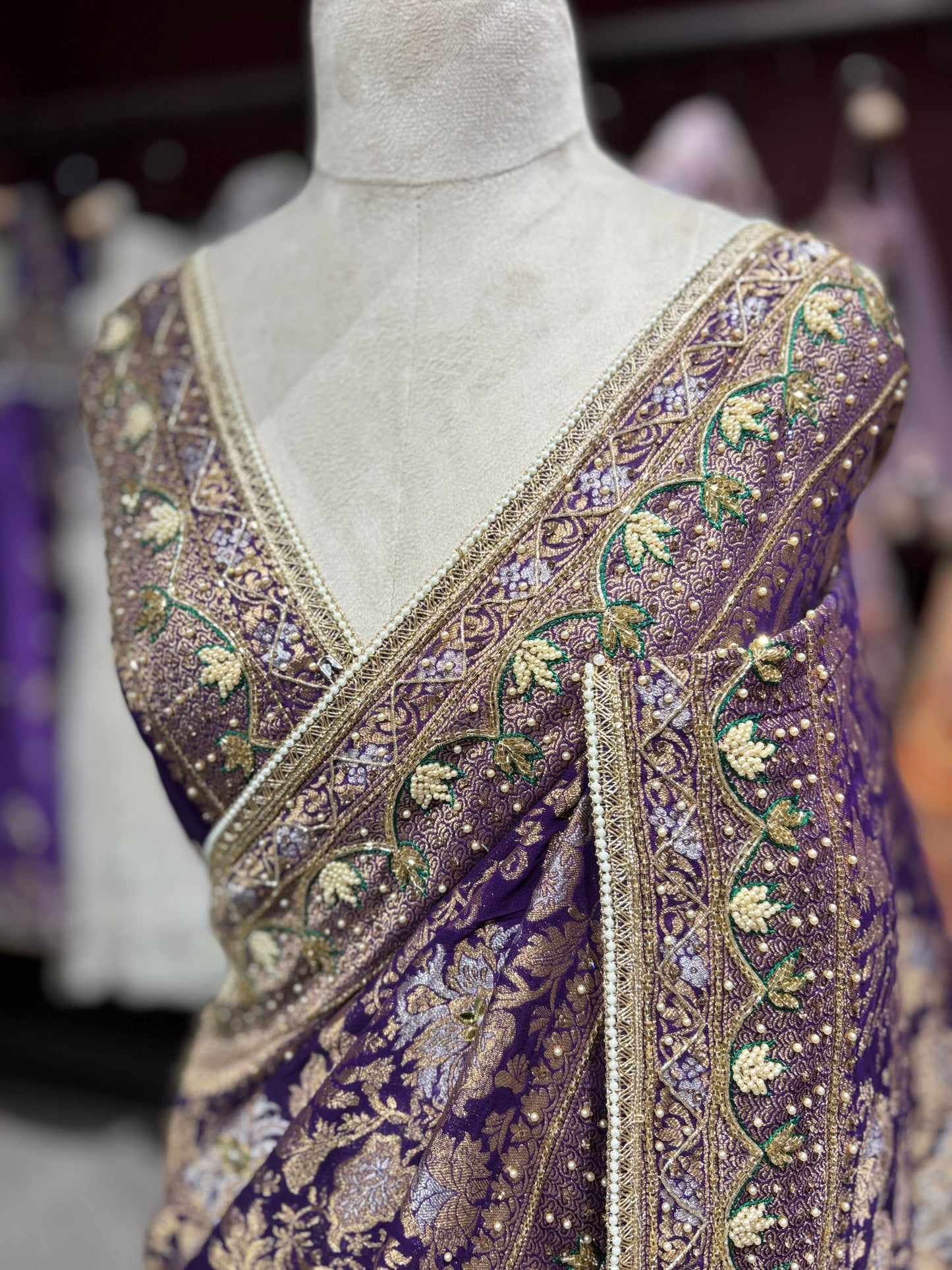 Grand Designer Embroidered Saree with Floral & Ornate Detailing