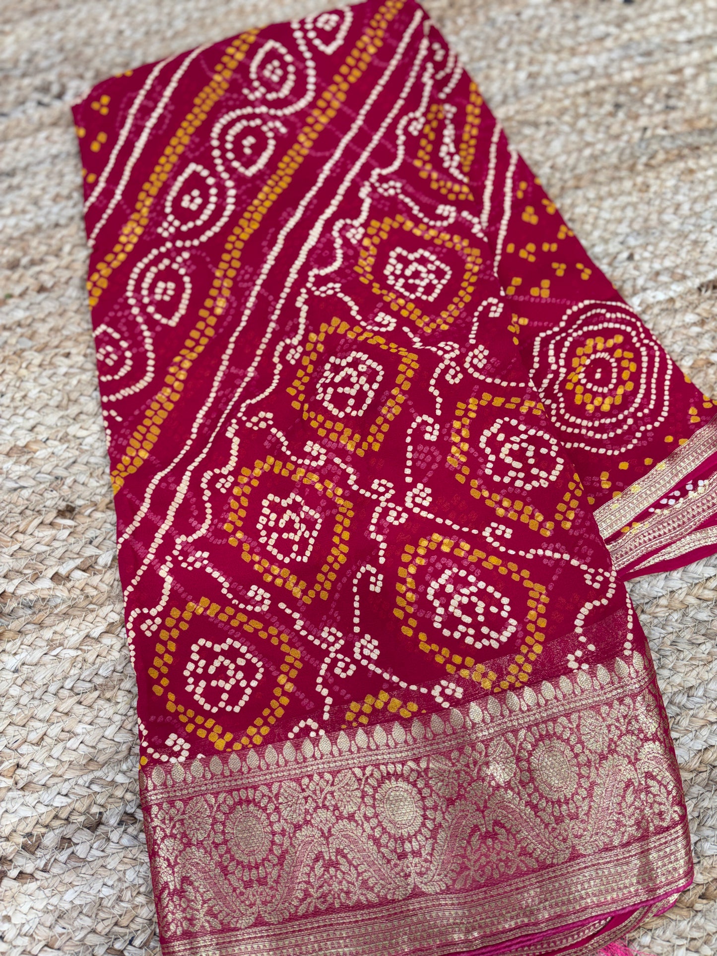 Royal Bandhani Pattern Saree With Elegant Traditional Border