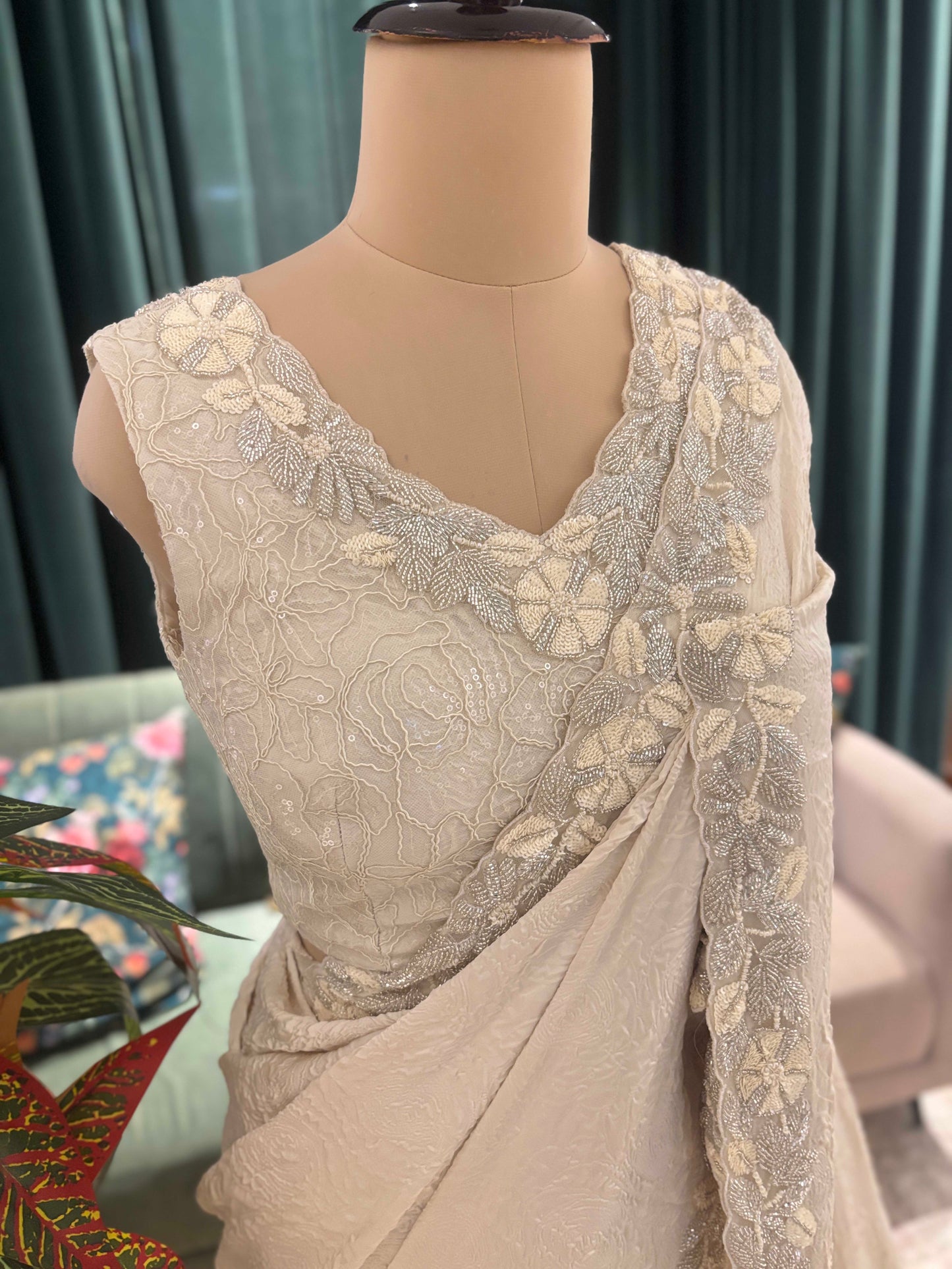 Ivory Embroidered Saree with Elegant Floral Border Work
