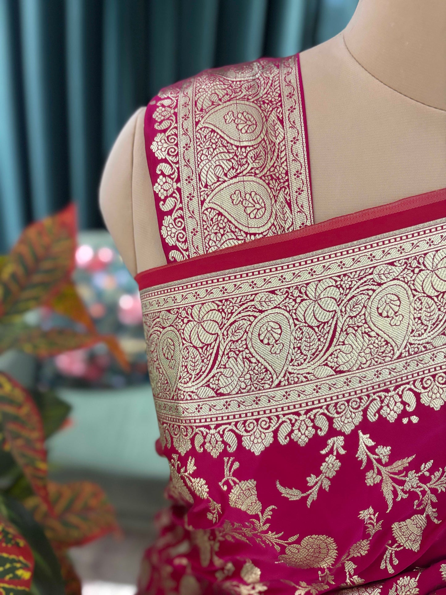 Red Elegant Silk Saree with Rich Gold Floral Motifs